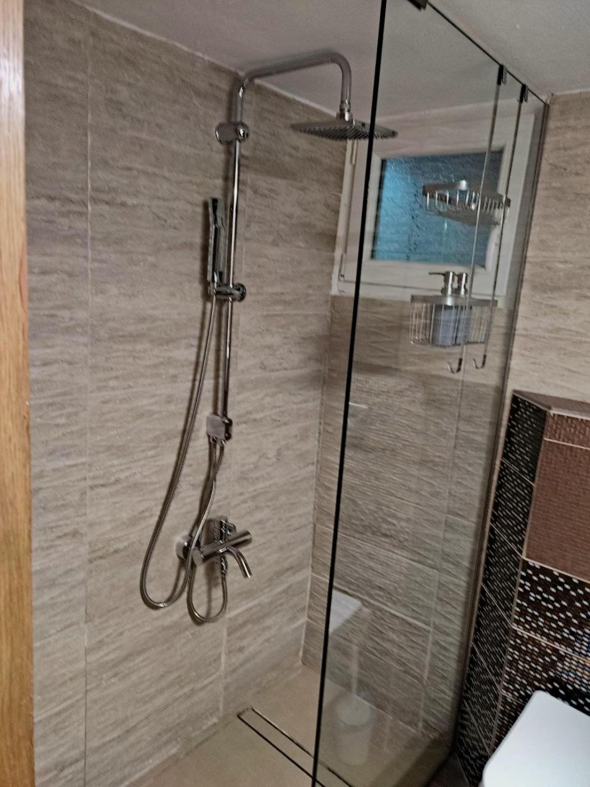 Deluxe Apartment Corinth Luaran gambar